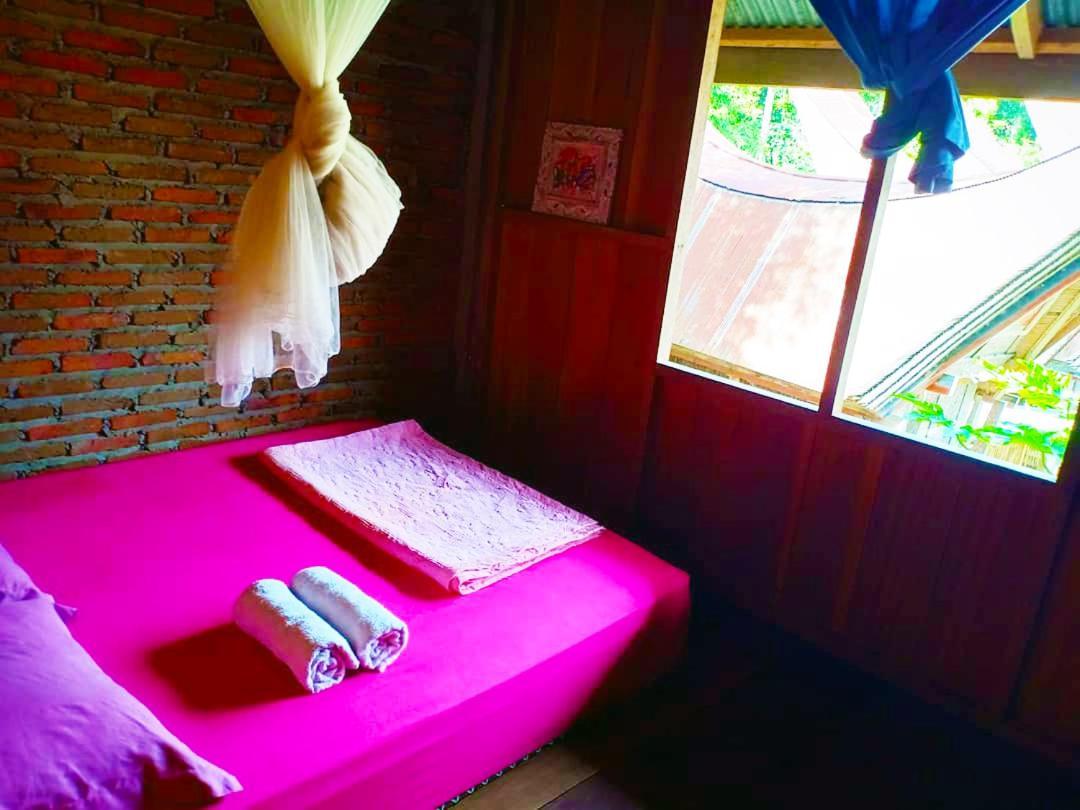 Ne Pakku Manja Family Home 란테파오 외부 사진